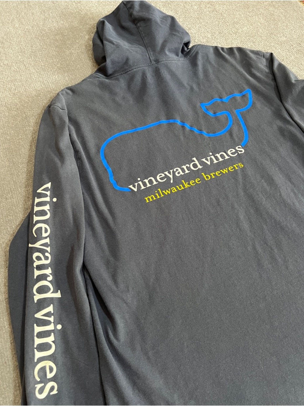 Vineyard Vines x MLB Milwaukee Brewers Baseball Worn Long Sleeve T Shirt Hoodie